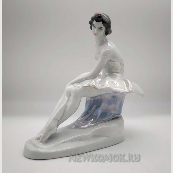 Фарфоровая статуэтка СССР "Балерина". 