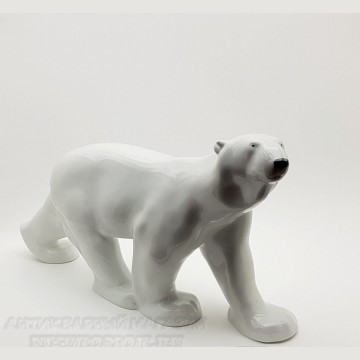 Скульптура "Белый медведь". ЛФЗ. 