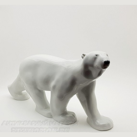 Большая интерьерная скульптура "Белый медведь". ЛФЗ.