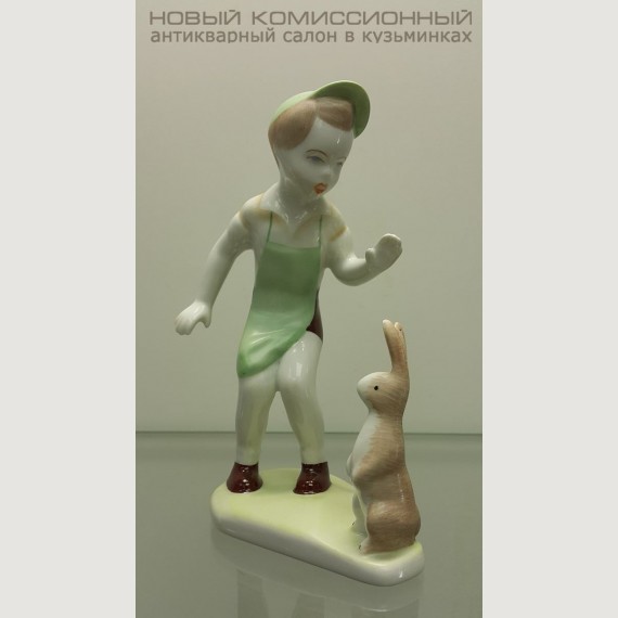 Статуэтка "Мальчик с зайчиком". AQUINCUM, Будапешт