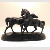 Скульптура царской эпохи "Кони на воле" (Лошади на воле).