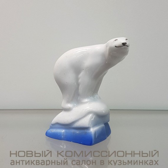 "Полярный медведь на льдине". ЛФЗ