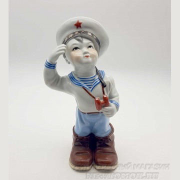 Фарфоровая скульптура "Юный моряк". Китай. 