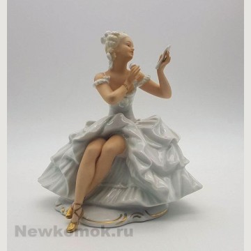 Фарфоровая статуэтка "Балерина с зеркалом". Schau Bach Kunst. Германия. 