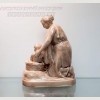 Скульптура "Купание" (Мать купает ребенка). Гжель.