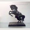 Скульптура "Конь с попоной". Касли. Автор П.К. Клодт. Чугун.