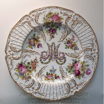 Фарфоровая тарелка "Marie Antoinette". Франция. 