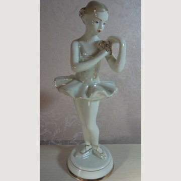 Фарфоровая статуэтка Балерина. Вербилки. 