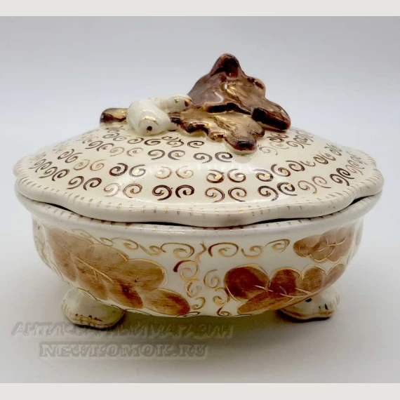 Шкатулка "Желуди" (Дубки). Конаково.