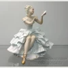 Фарфоровая статуэтка "Балерина с зеркалом". Schau Bach Kunst". Германия.