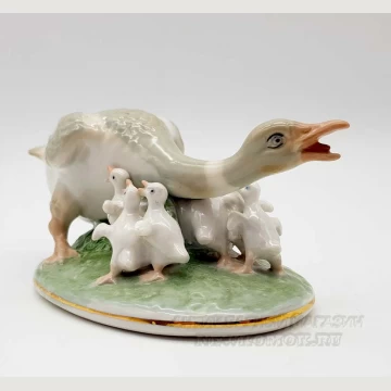 Статуэтка "Гусиный переполох". ДЗ. 1955г. 
